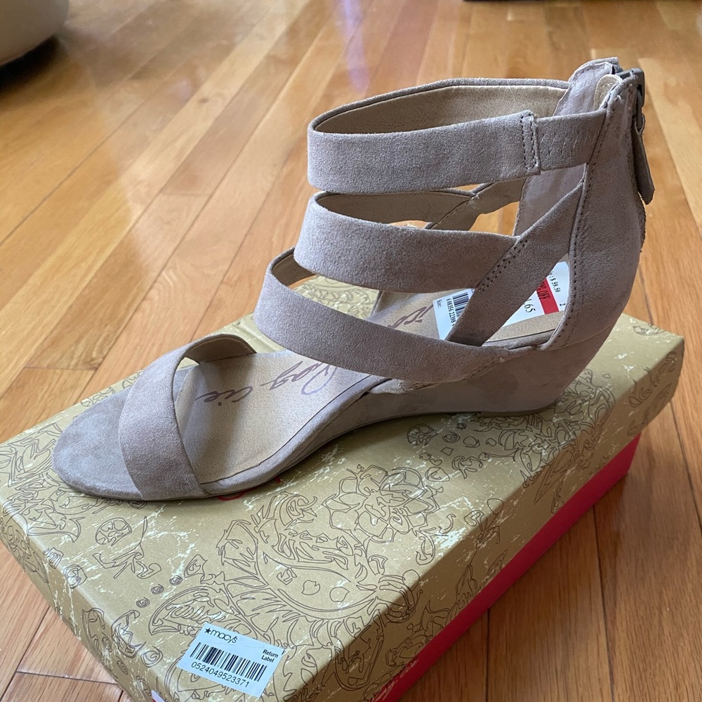 American Rag - Acasentau Taupe Sandal (Size 8)